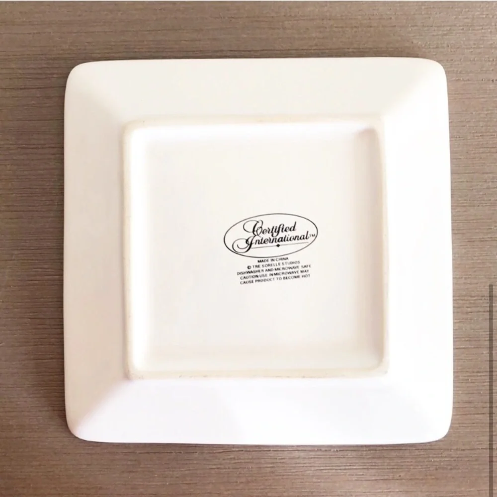 Joyce Shelton appetizer/dessert plate